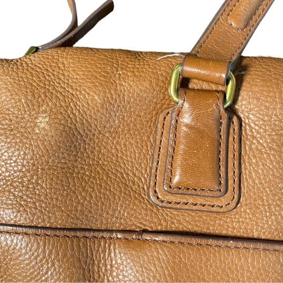 Fossil Cow Hide Leather Bag - Picture 15 of 16